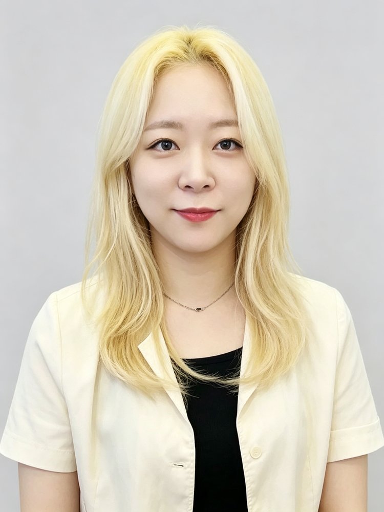 Kiara 김, Apgujeong Hair Studio